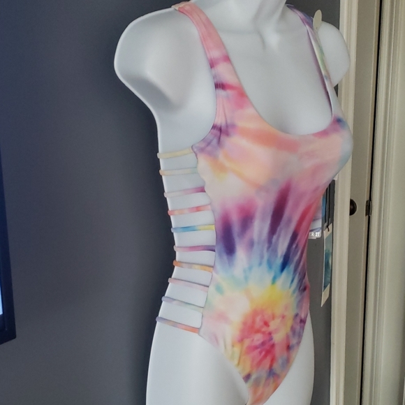 Pink Tied-Dyed Cut Out One Piece Swimsuit - Picture 2 of 8